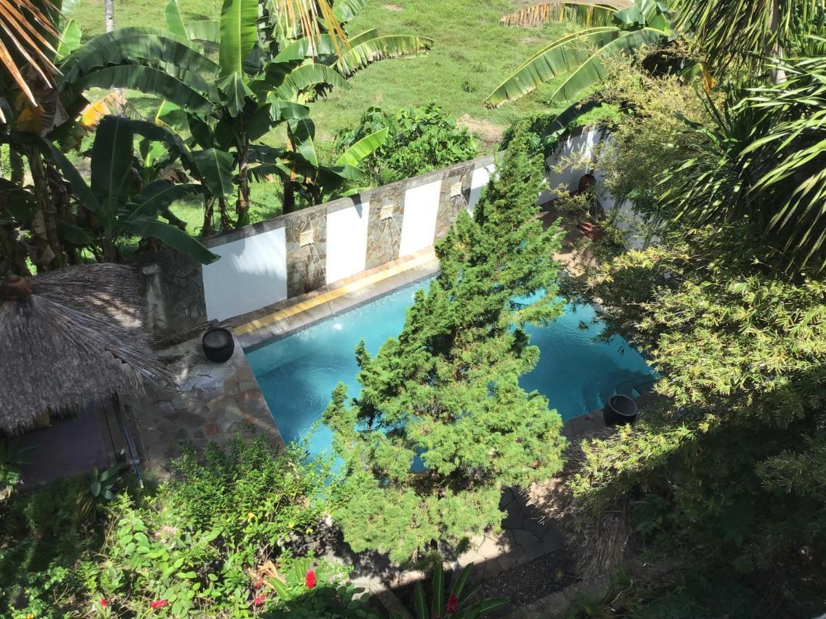 Guesthouse The 4 Fish Μανάντο Εξωτερικό φωτογραφία