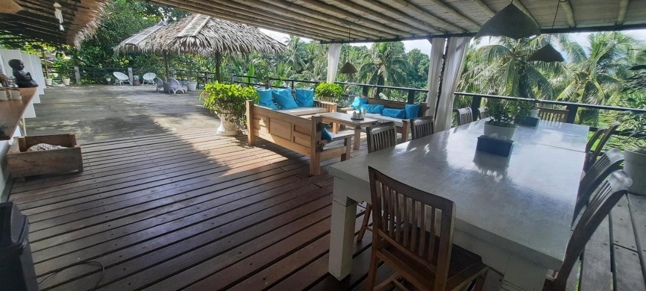 Guesthouse The 4 Fish Μανάντο Εξωτερικό φωτογραφία