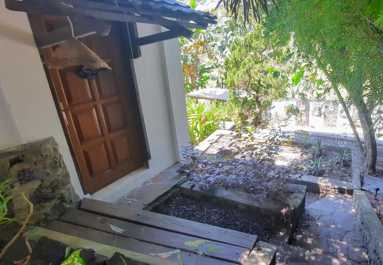 Guesthouse The 4 Fish Μανάντο Εξωτερικό φωτογραφία