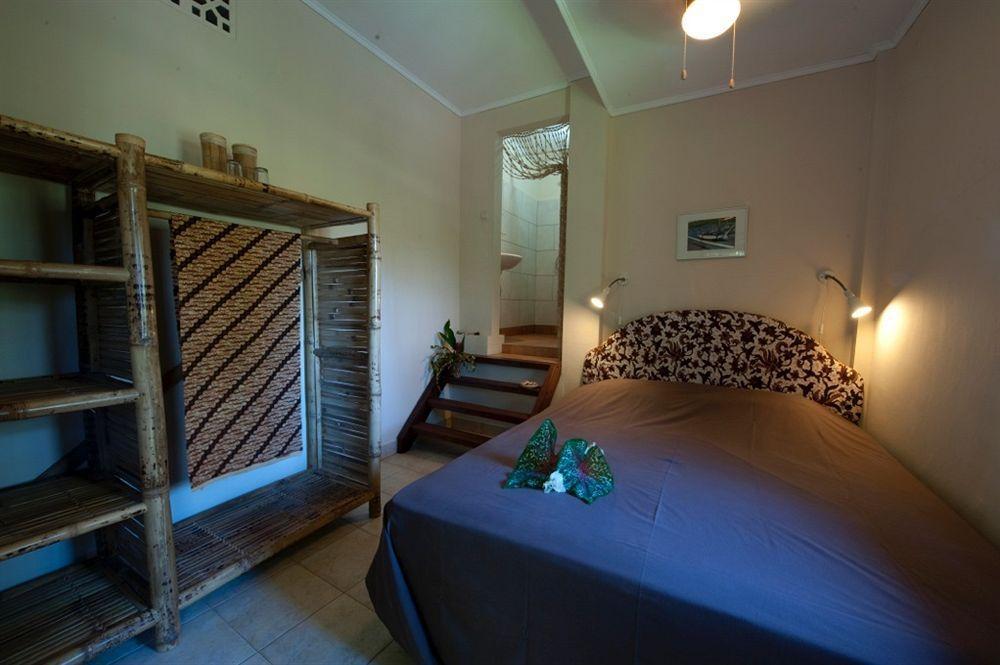 Guesthouse The 4 Fish Μανάντο Εξωτερικό φωτογραφία